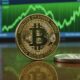 rupiah menguat di bawah 16.000